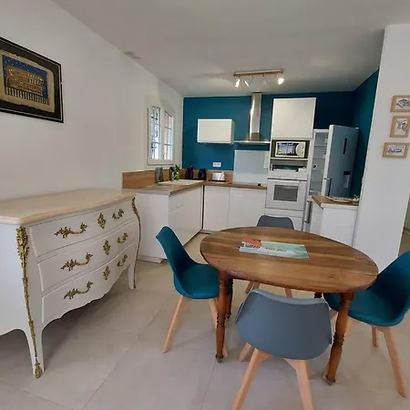 Superbe T2 Lumineux 3*** 10 Mn A Pied De La Plage Apartment